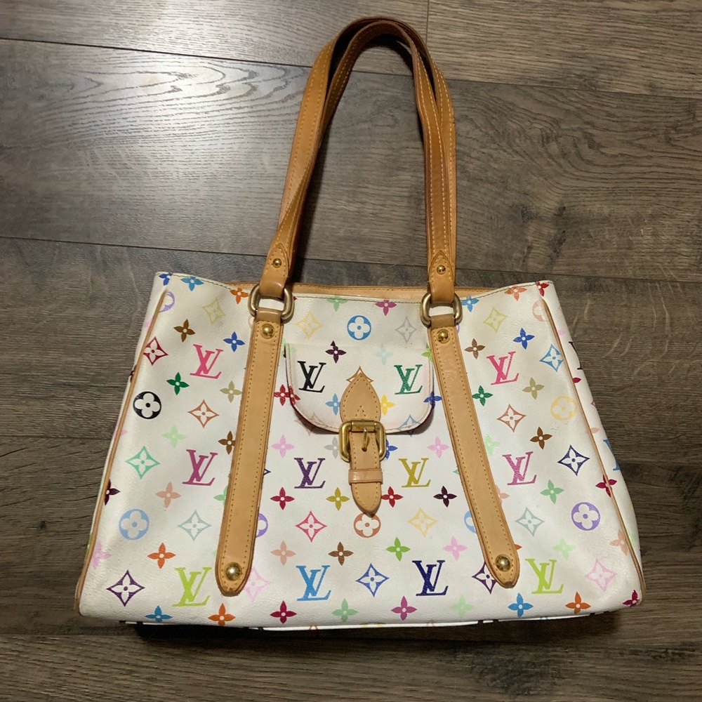*Authentic* Louis Vuitton Aurelia Multicolor